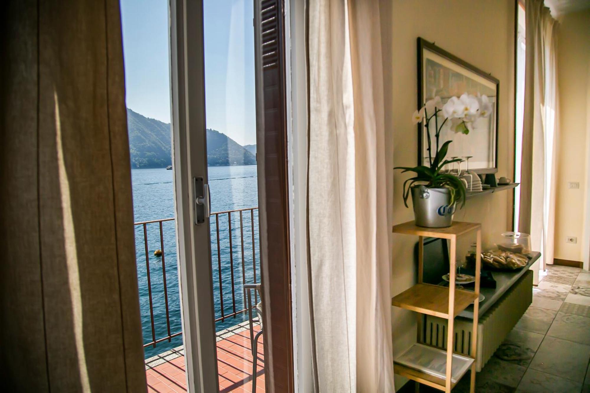 Hotel Darsena Di Riva Grande à Moltrasio Extérieur photo
