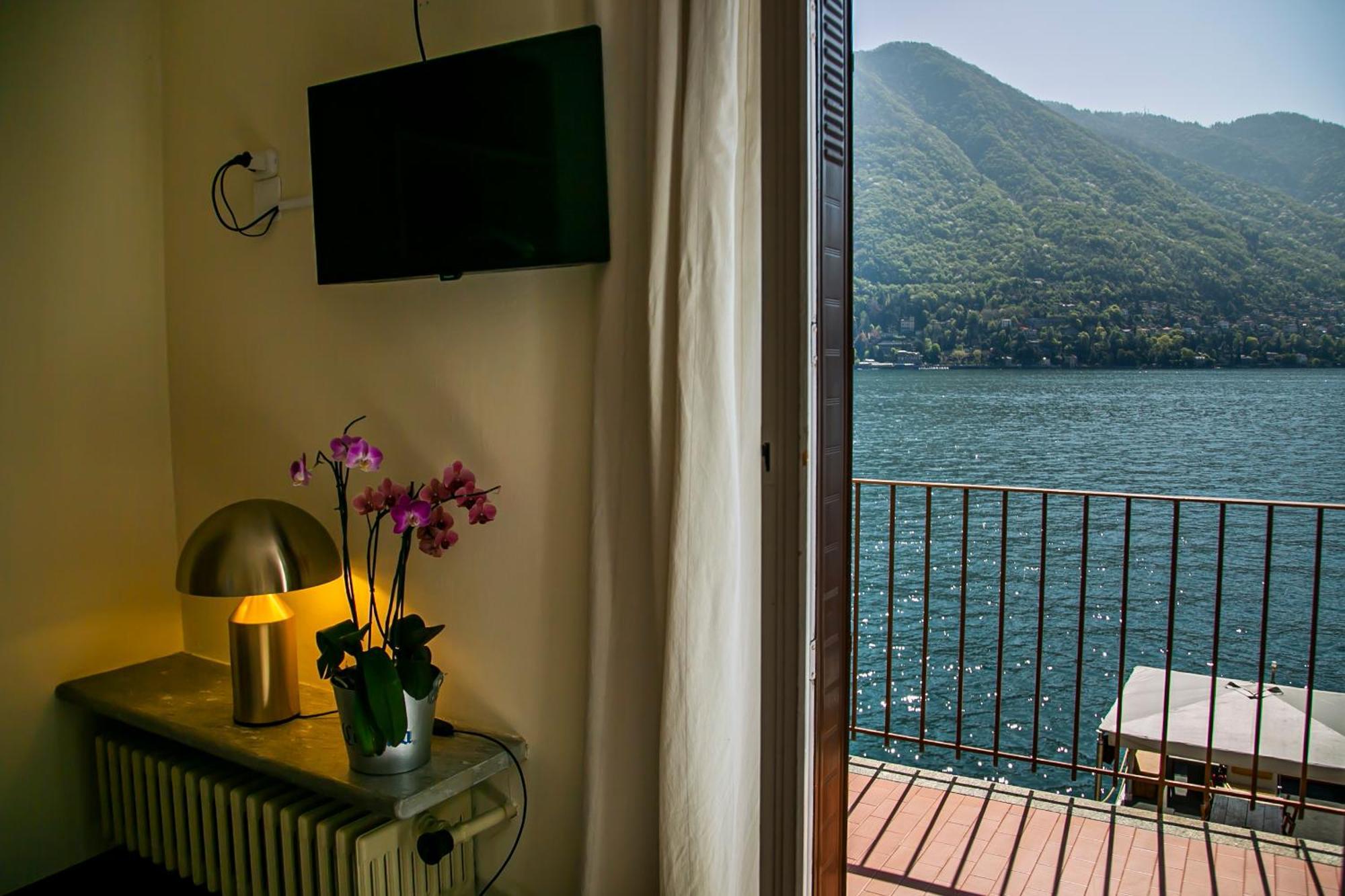 Hotel Darsena Di Riva Grande à Moltrasio Extérieur photo